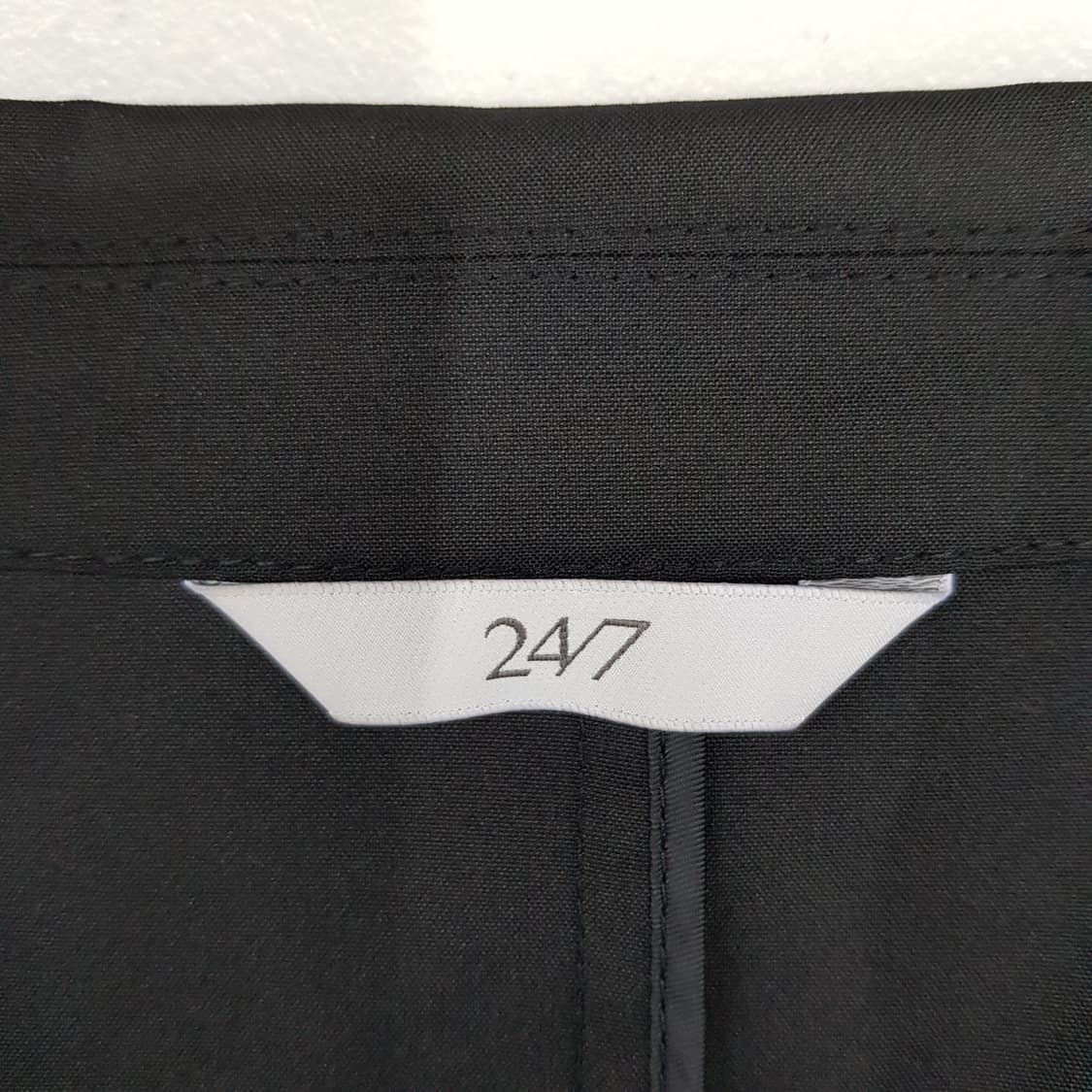 24/7 쓰리버튼 간절기 검은색  블레이져 L 상품이미지2