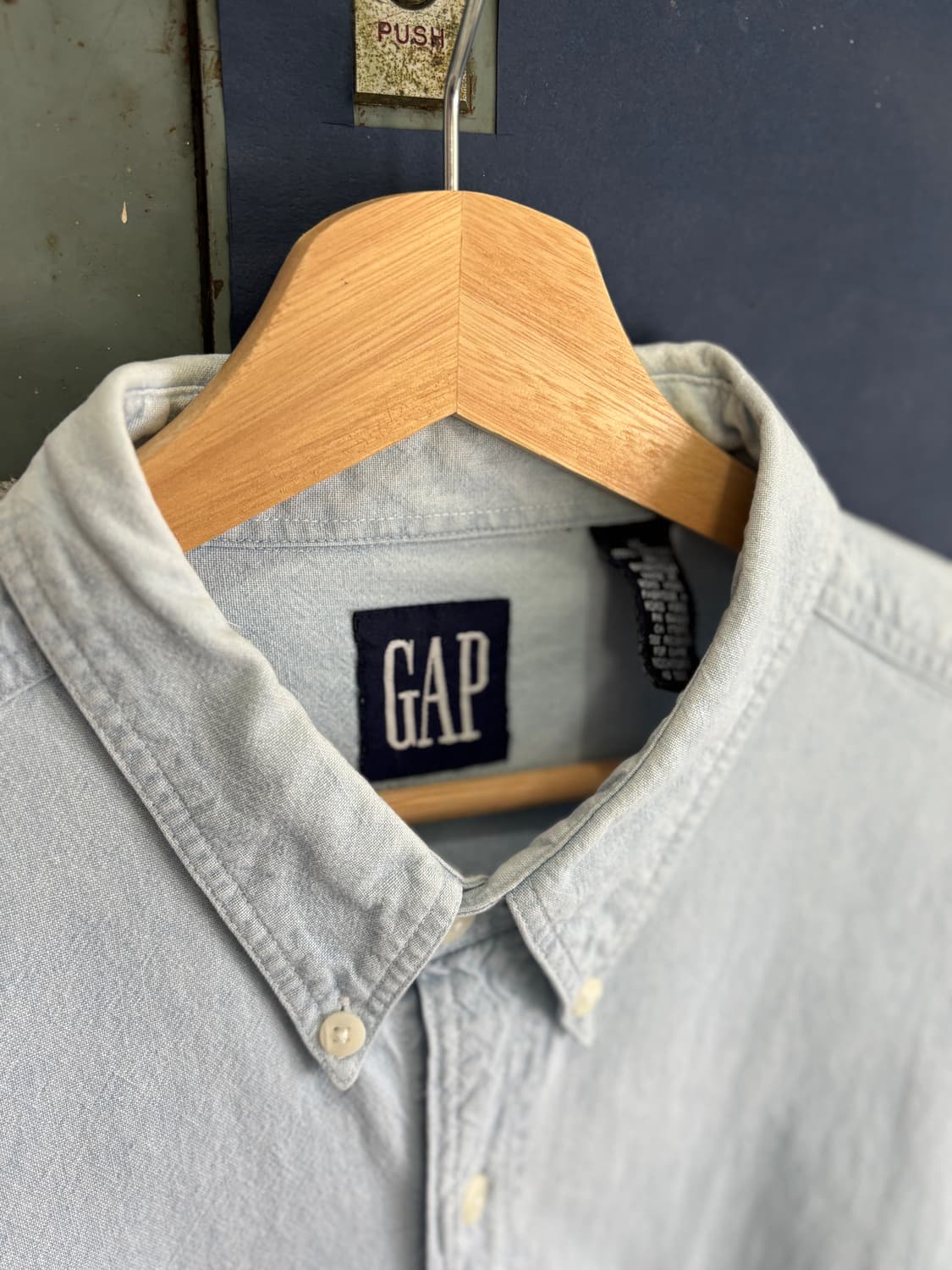OLD GAP Denim Crest Shirt 상품이미지2