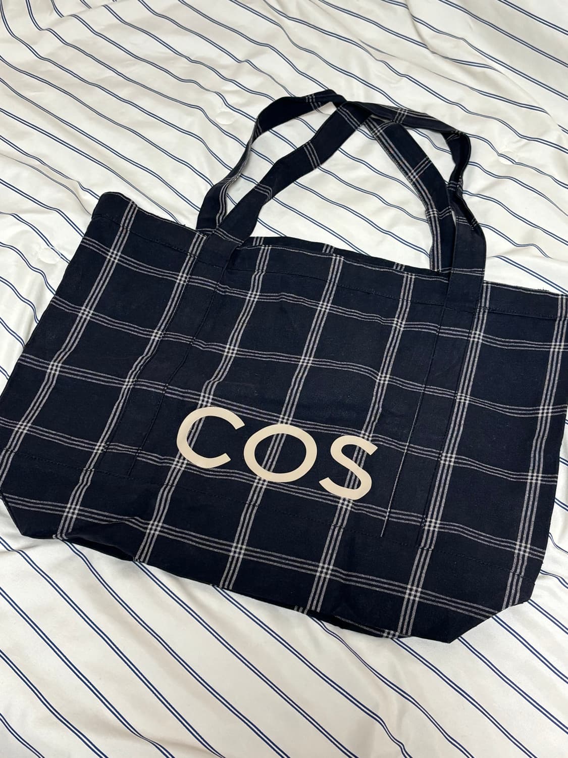 COS Utility Canvas Tote Bag 상품이미지2
