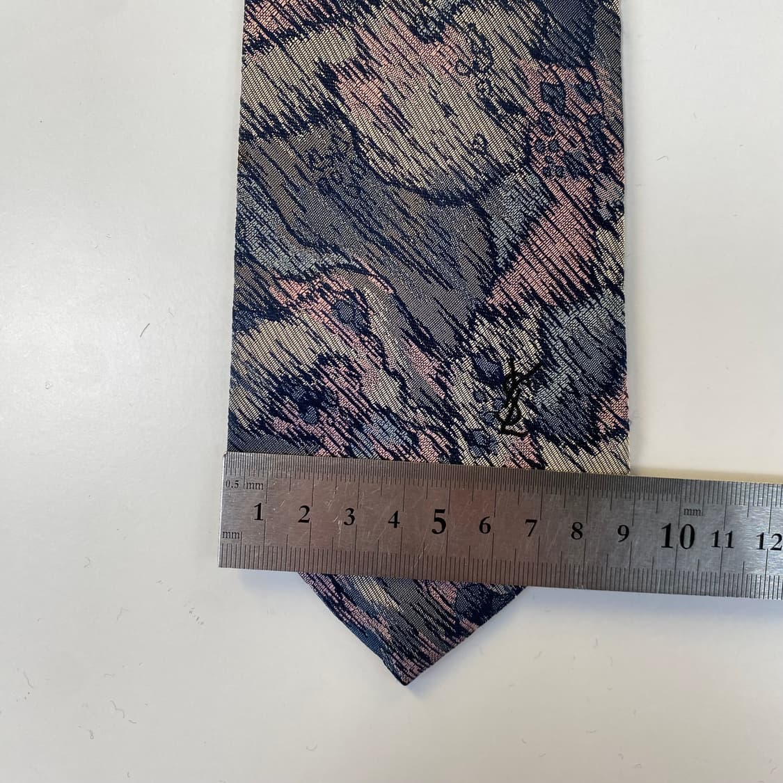 입생로랑(YSL) 명품 정품 심플로고 넥타이 상품이미지8