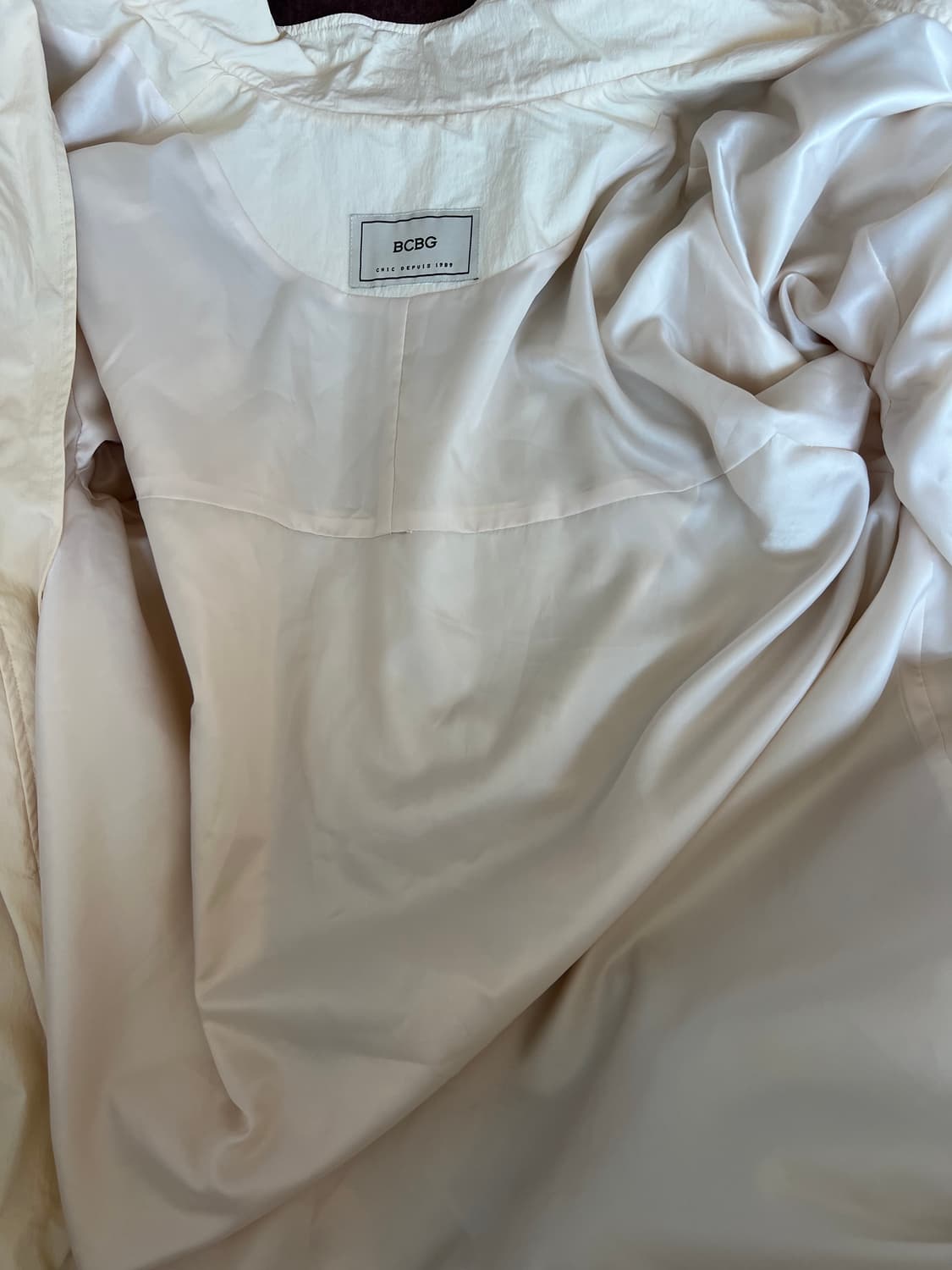 비씨비지 BCBG 여성 버터옐로우 바람막이점퍼 집업점퍼  상품이미지7