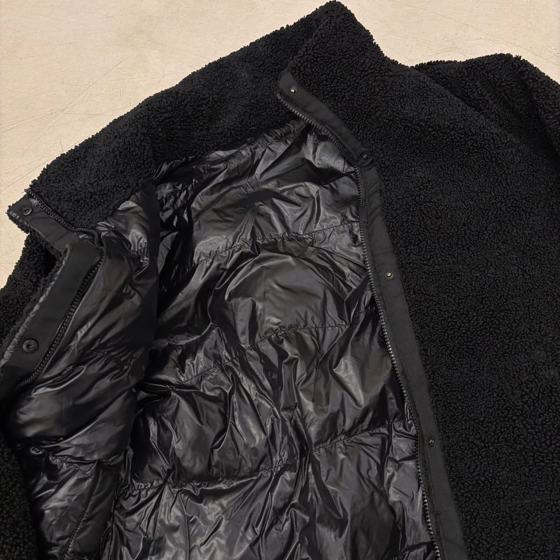 어그 블랙 플리스 리버시블 자켓 상품이미지2