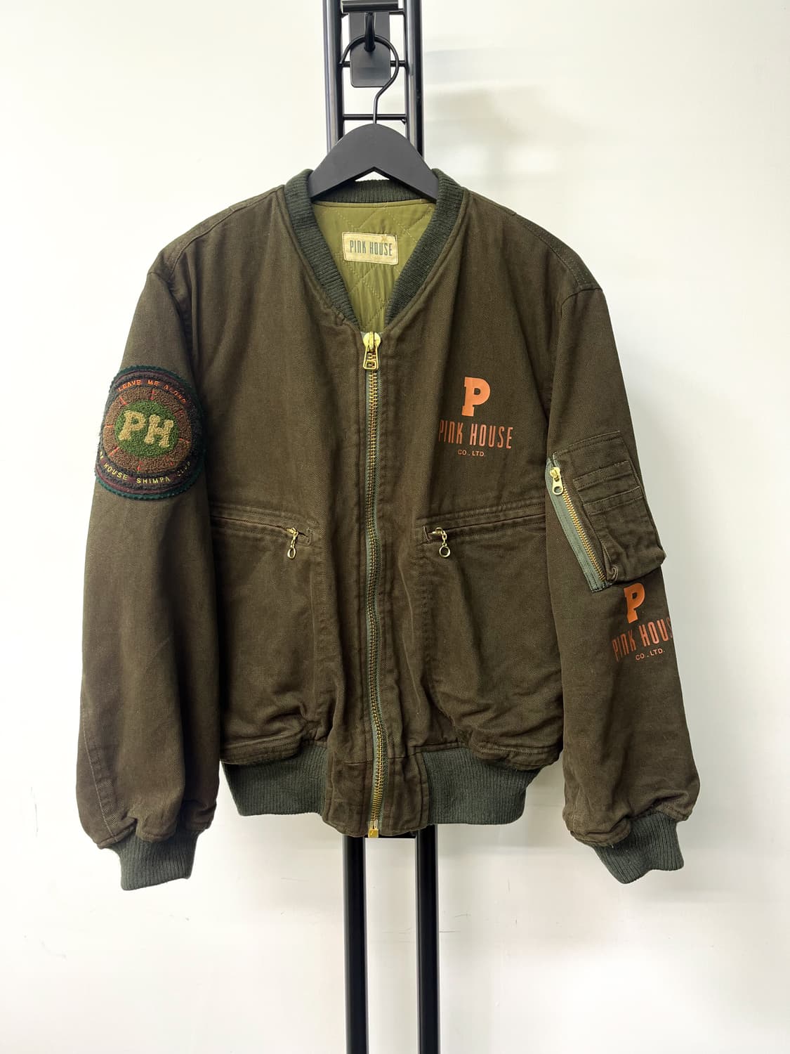 핑크하우스 90's 퀼티드 봄버 자켓 상품이미지1