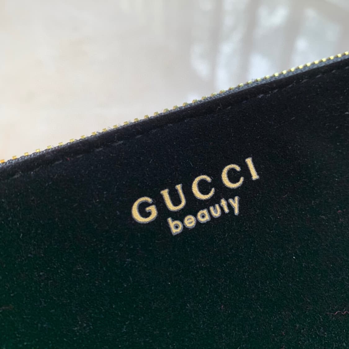 구찌 뷰티 클러치 벨벳  상품이미지3