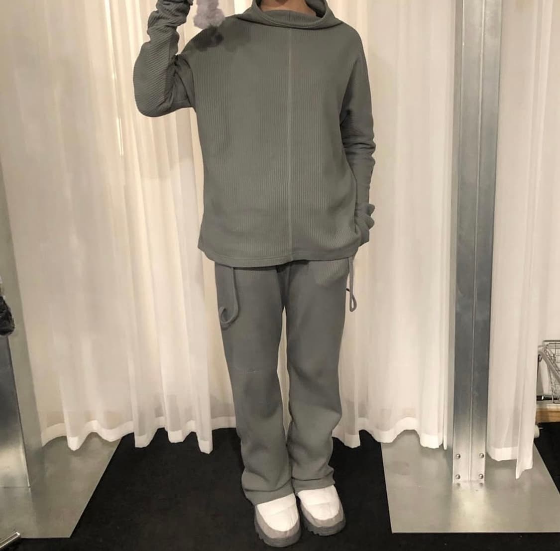 지초이 24-001 WAFFLE LONG SLEEVE (DOVE) 상품이미지3