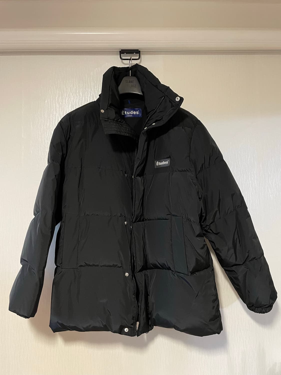 에뛰드(ETUDES) 덕다운 패딩 블랙 L 사이즈 판매합니다 상품이미지2