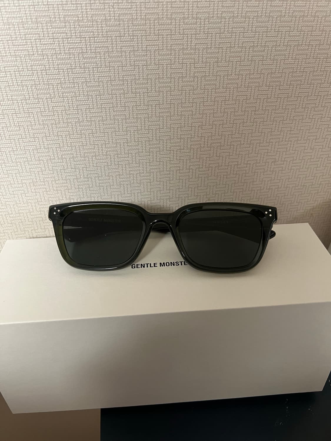 젠틀몬스터 MUSEE  상품이미지1