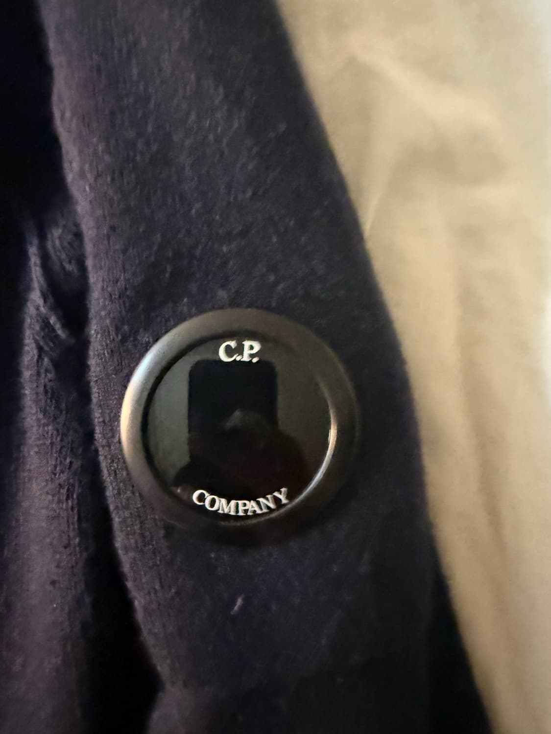 Cp컴퍼니 니트집업 m사이즈 상태좋음 상품이미지2