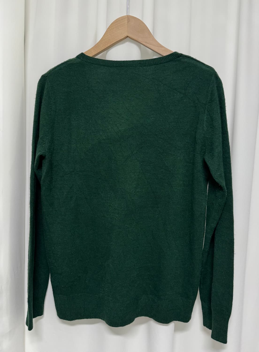 GU 그린 브이넥 니트  상품이미지2