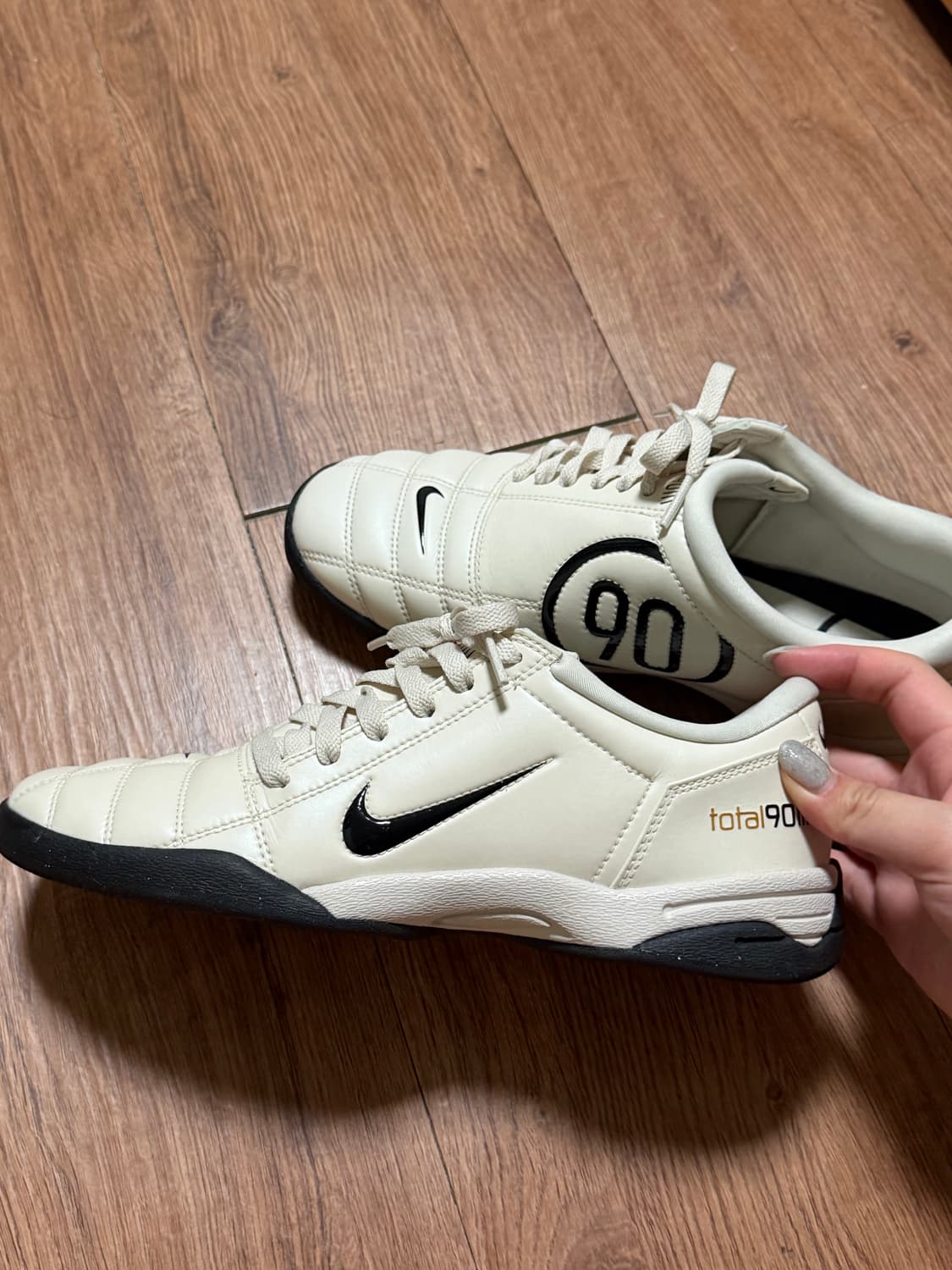 나이키 토탈90 운동화 260 판매합니다 상품이미지4
