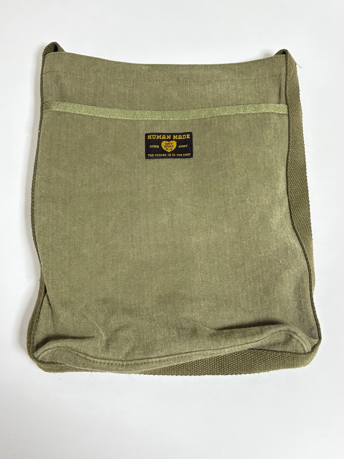 휴먼메이드 크로스백 상품이미지3