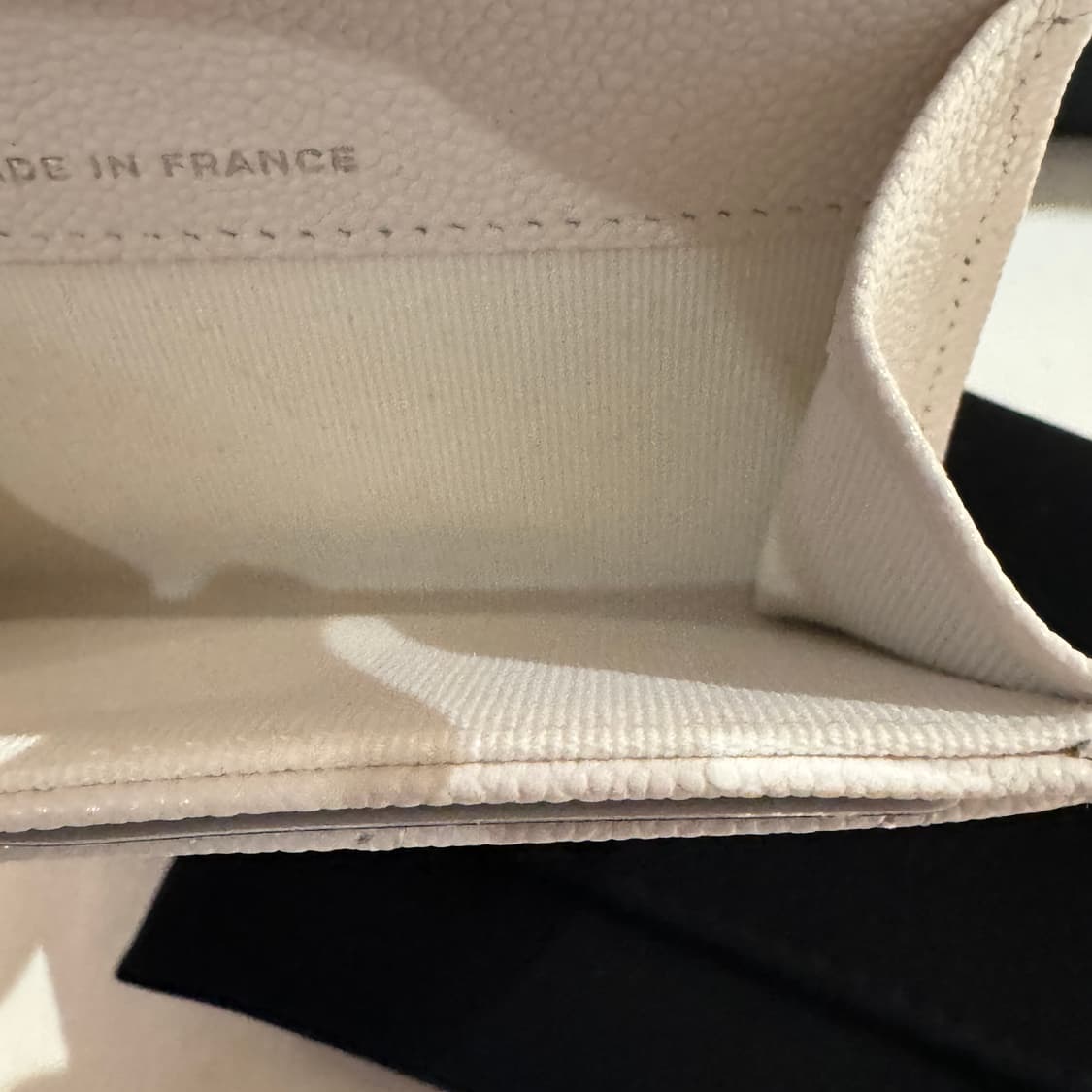 샤넬 클래식 똑딱이 카드지갑 화이트 은장 새제품 상품이미지6