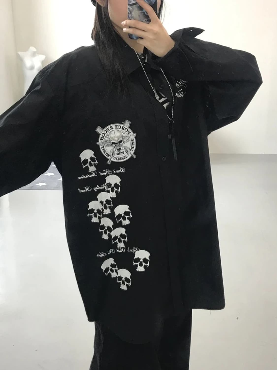 Amore Puro 스컬 프린팅 패치 블랙 셔츠 상품이미지2
