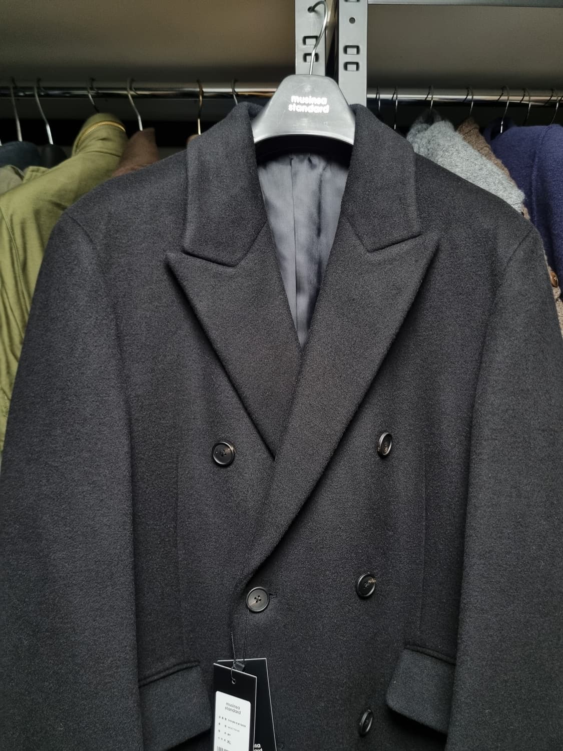 택 새상품 무신사스탠다드 캐시미어 블렌디드 대디 숄더 더블 롱 코트 상품이미지6