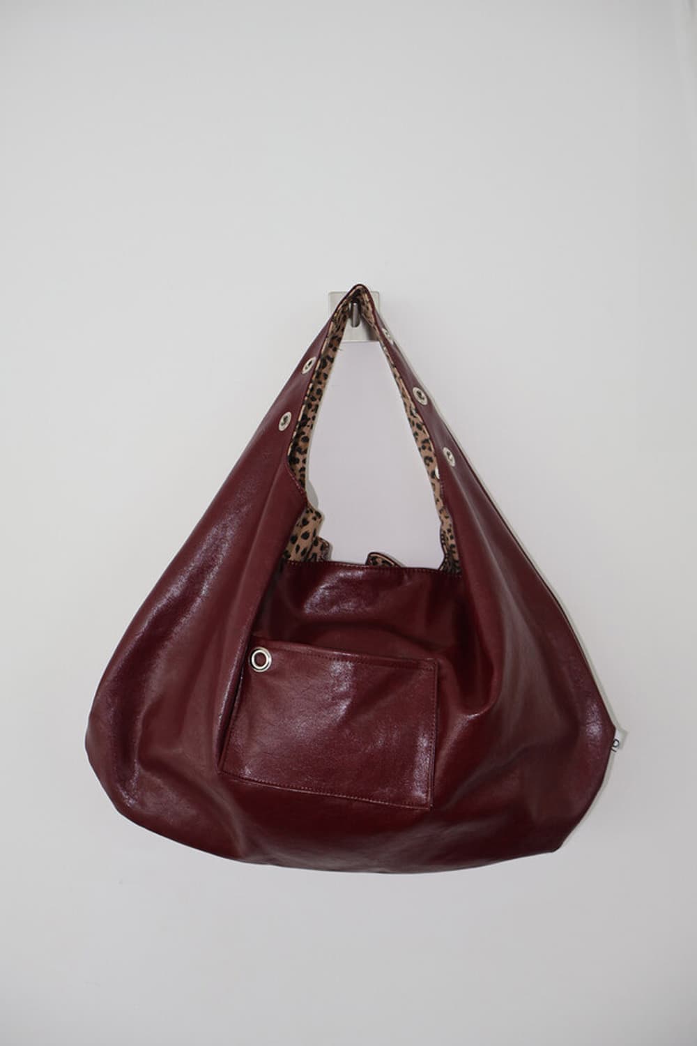 DEPC EYELET LEATHER BAG - WINE 상품이미지1