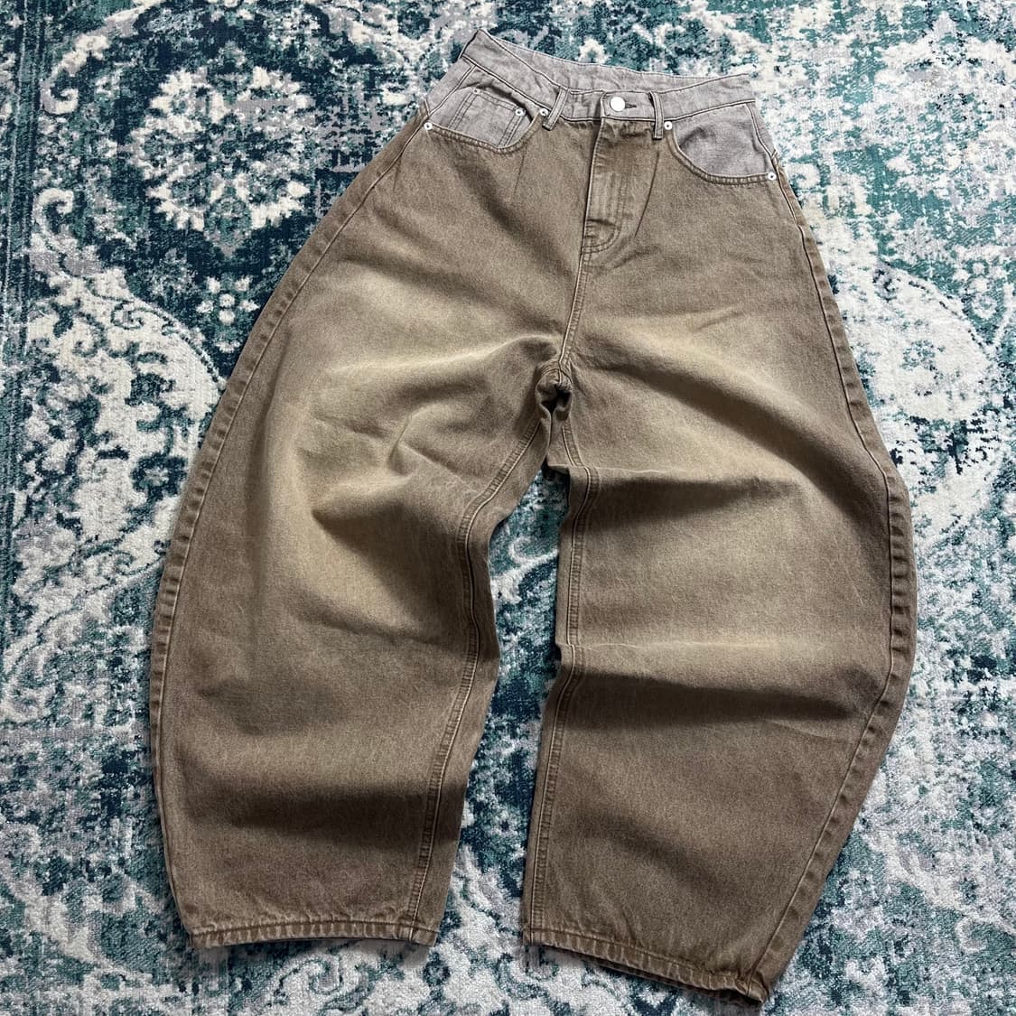 와이드 벌룬핏 브라운 샘플 데님 팬츠 상품이미지1