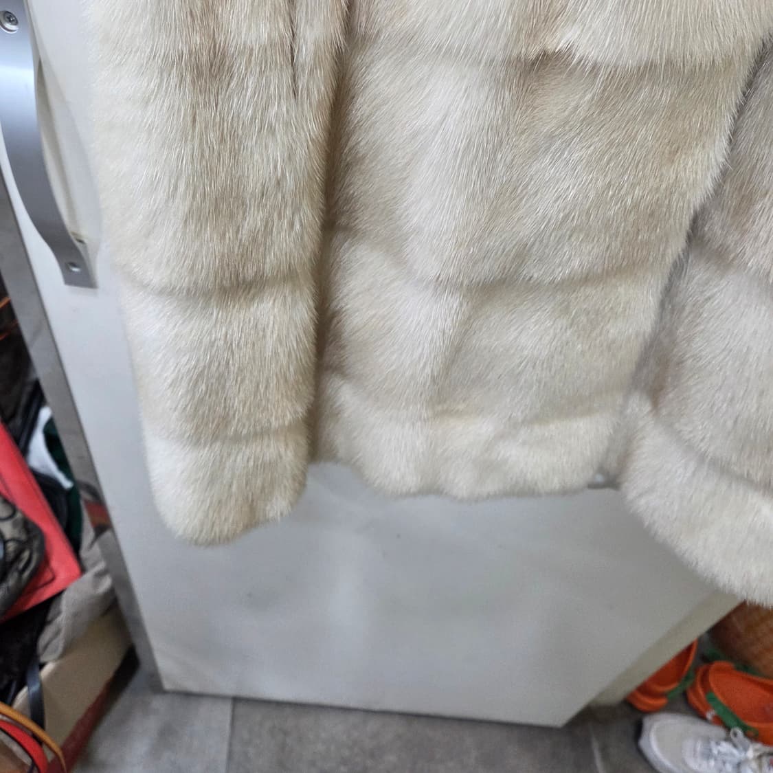 손정완 후드 밍크 베스트 상품이미지5