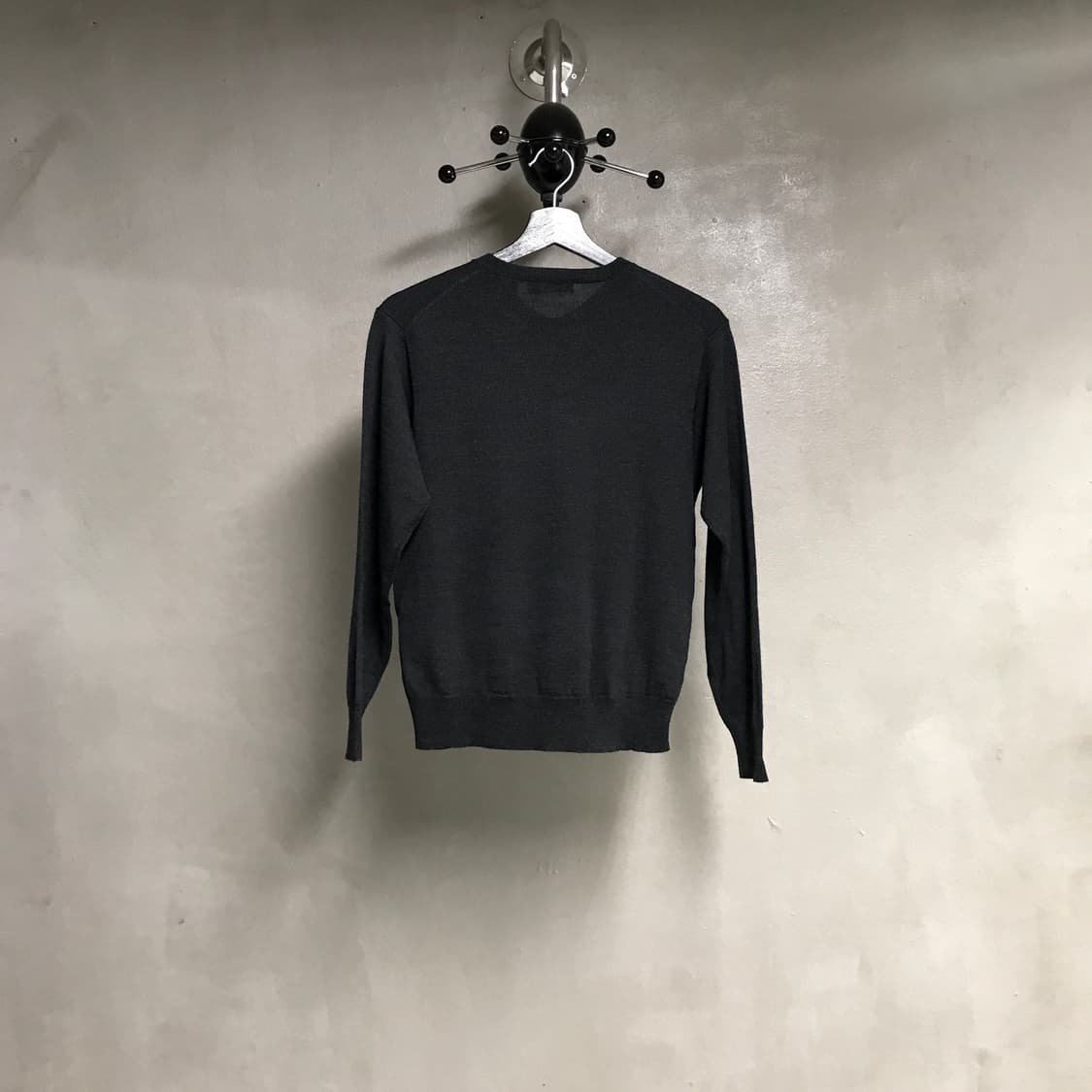 폴로 랄프로렌 브이넥 니트 차콜 M 상품이미지5