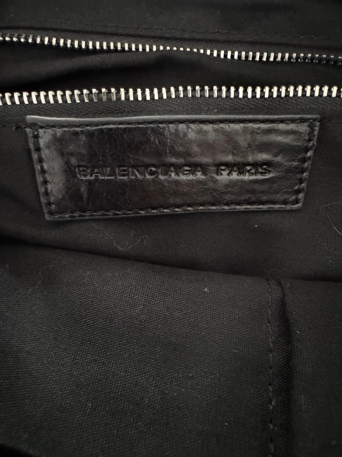 발렌시아가 블랙 가죽 클러치 상품이미지5