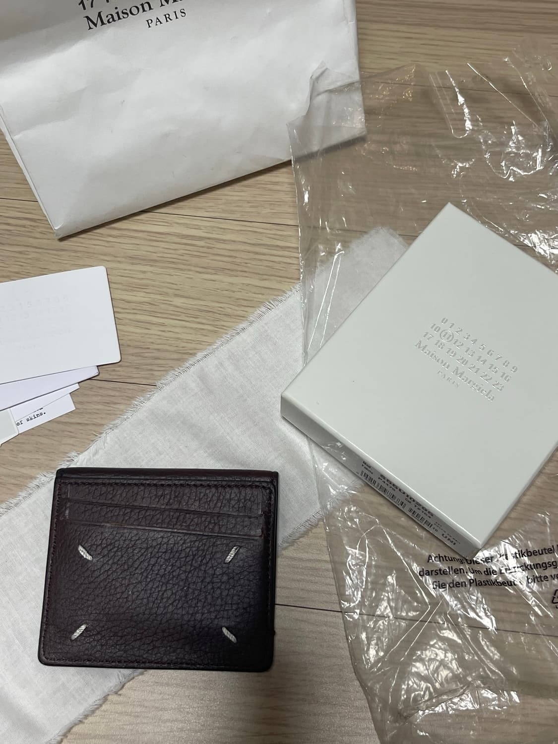 (풀구성 새상품) 메종 마르지엘라 스티치 지갑 상품이미지2