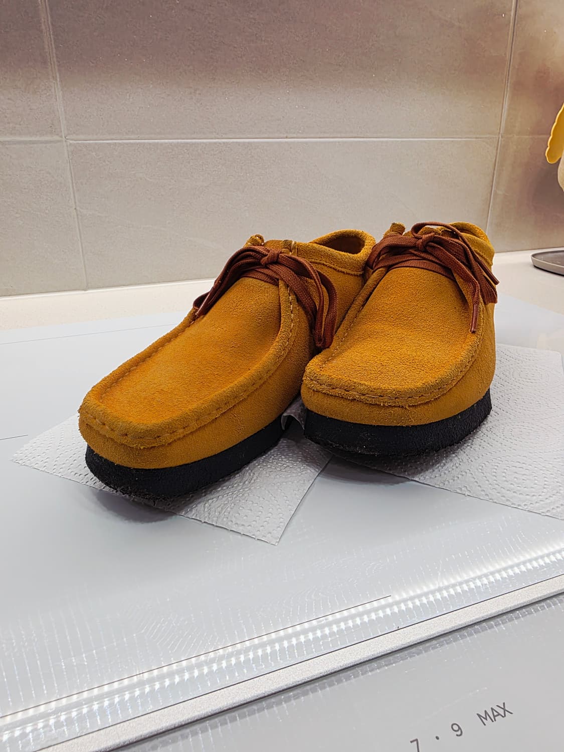 클락스 왈라비 옐로우오렌지 스웨이드 260 상품이미지1