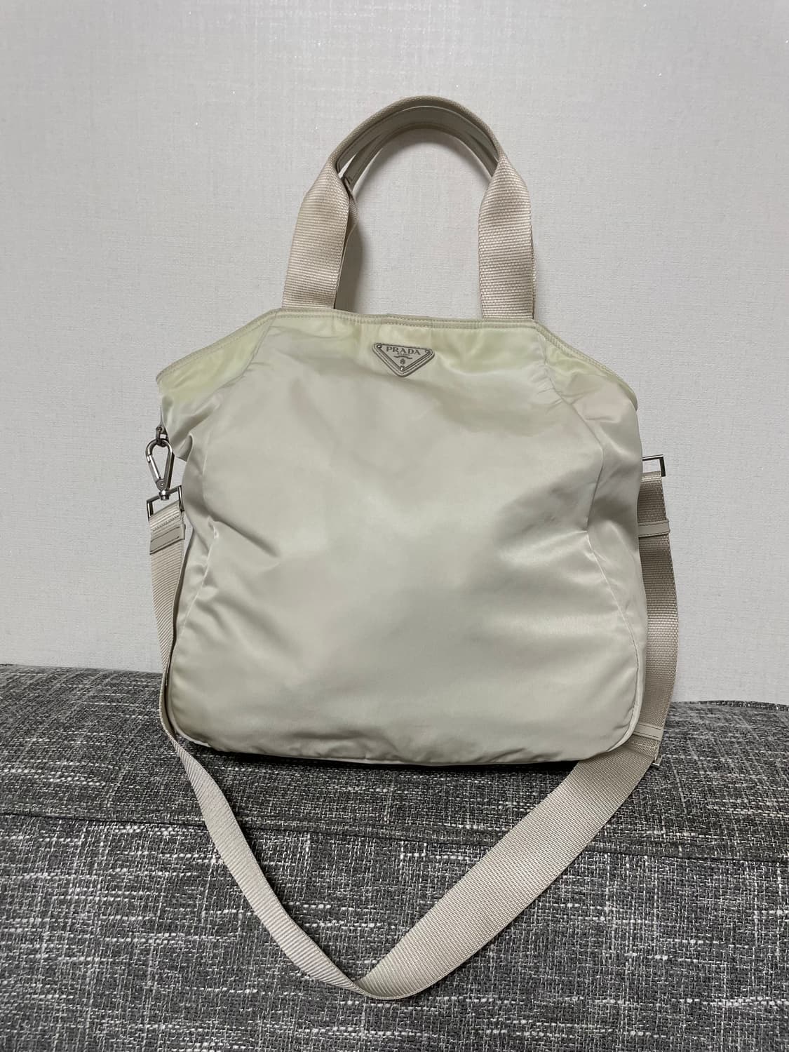 프라다 포코노 아이보리 숄더 크로스백 정품 상품이미지1