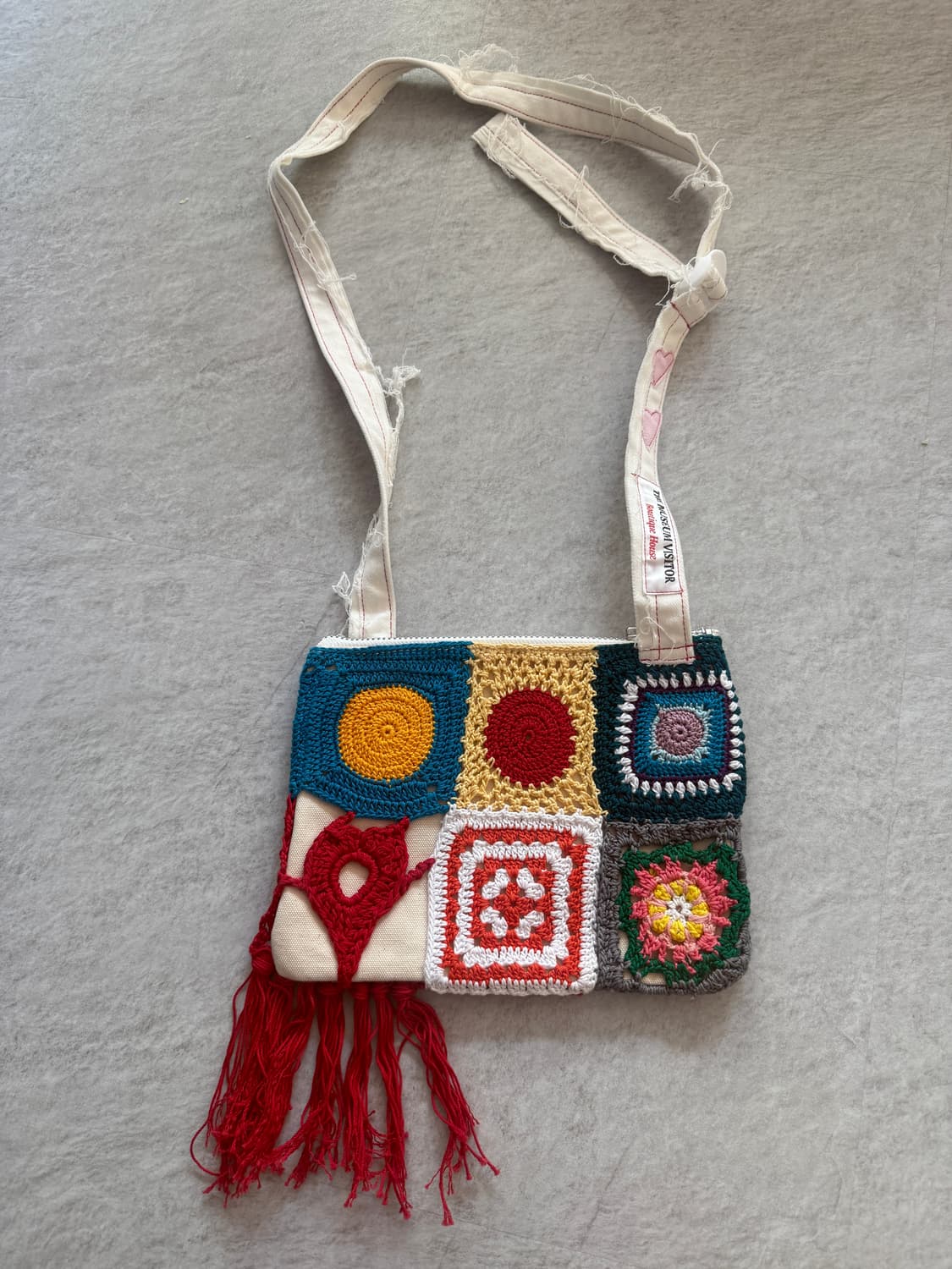 더뮤지엄비지터 니트 크로스백 상품이미지2