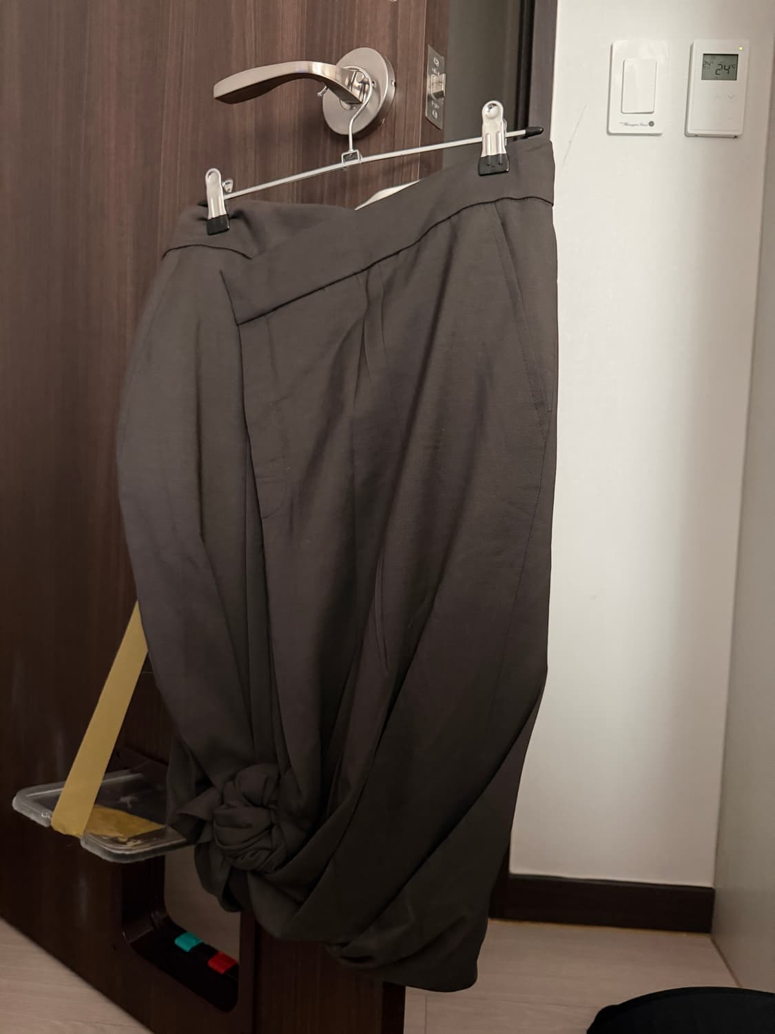 maxmara 애시메트리 드레이프 트위스트 스커트 상품이미지4