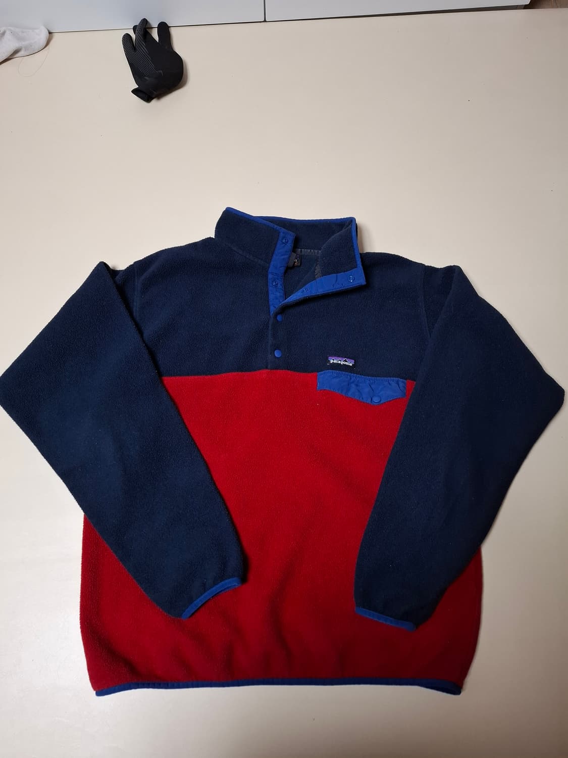 L 파타고니아 신칠라 플리스 풀오버 네이비/레드 상품이미지1