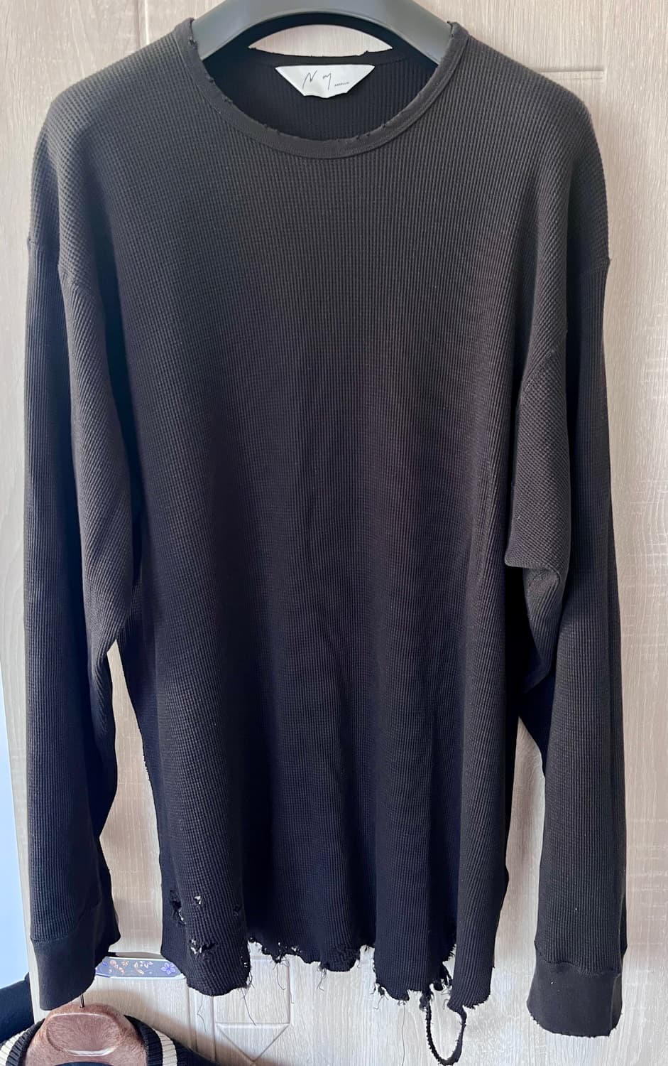 [3] 안셀름 26ss 와플 데미지 롱슬리브 상품이미지2