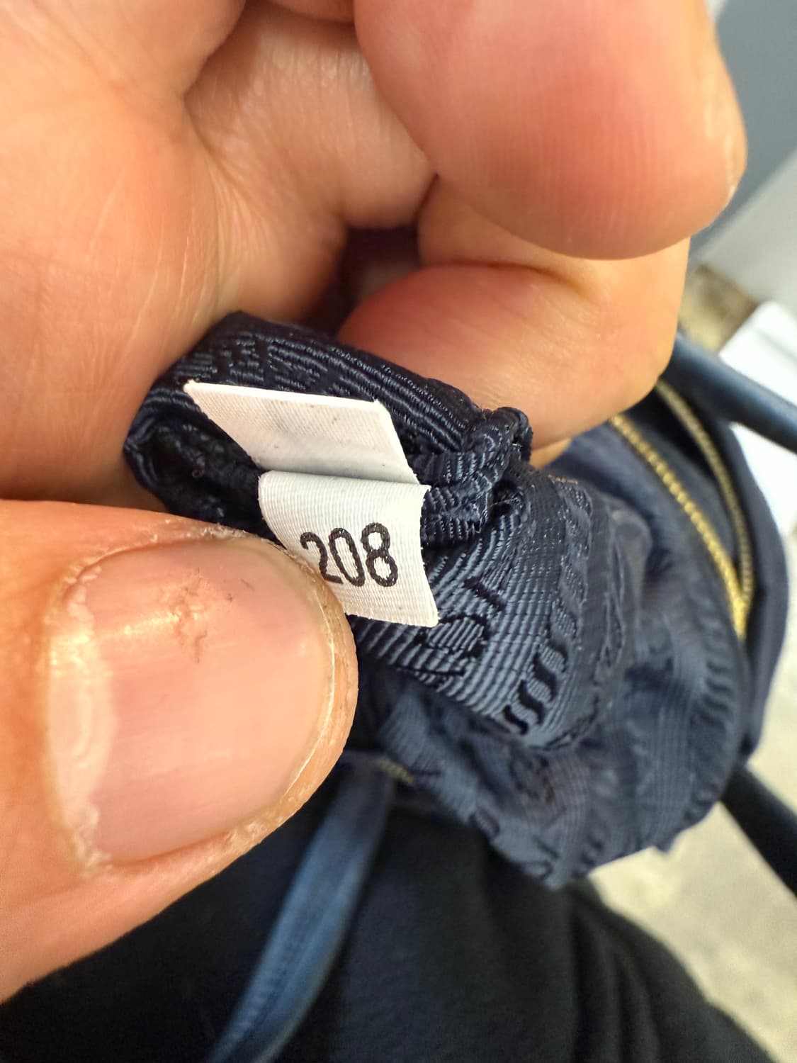 프라다 정품 포코노 토트백 네이비 M 상품이미지6