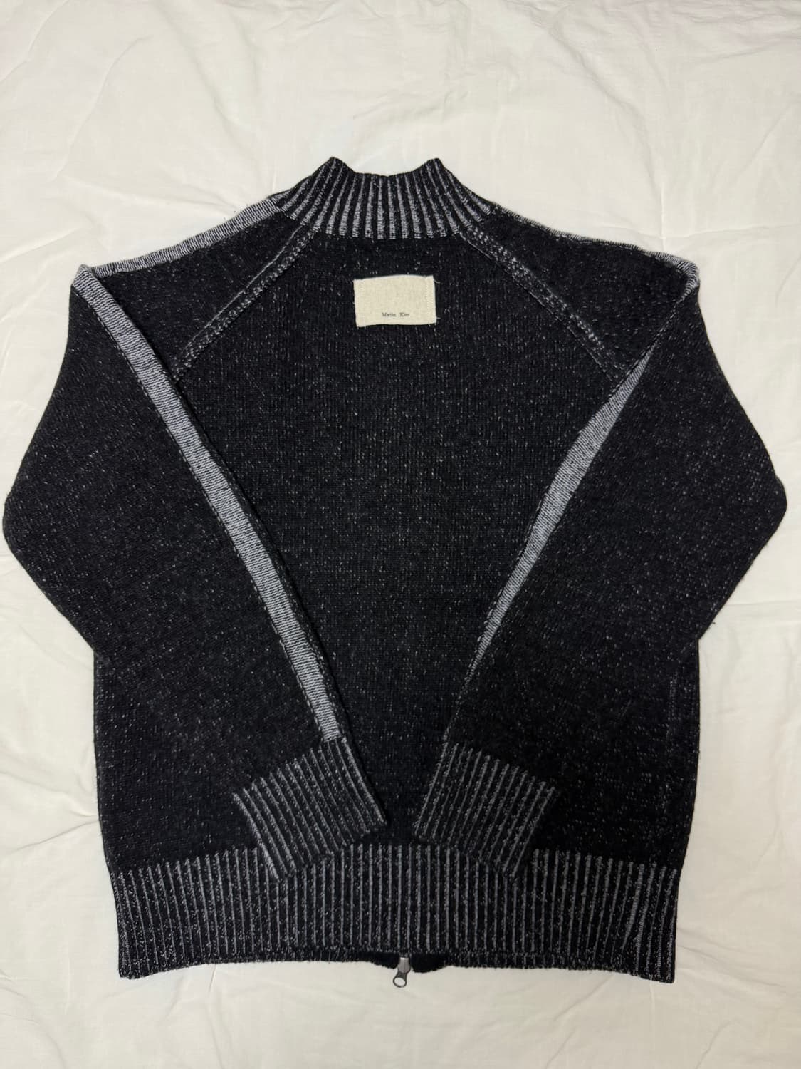 마뗑킴 투톤 믹스드 니트집업 블랙 상품이미지7