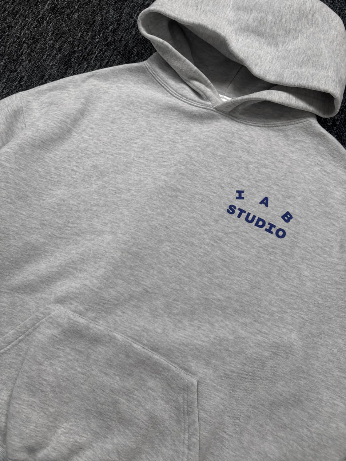 아이앱스튜디오 그레이 후드티 상품이미지5