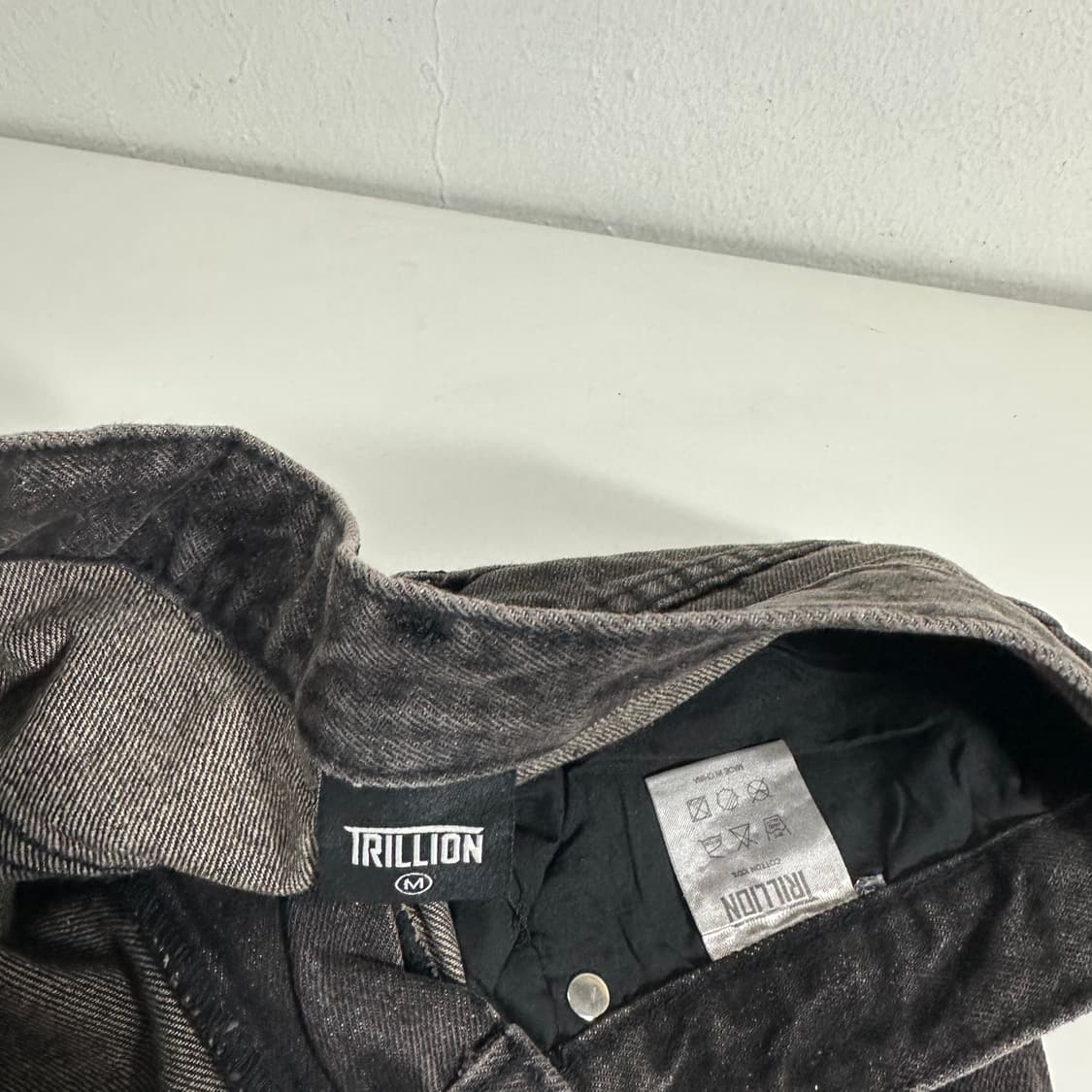 택달린새것 M 트릴리온 블랙워시드 일자핏 데님팬츠 청바지 상품이미지6