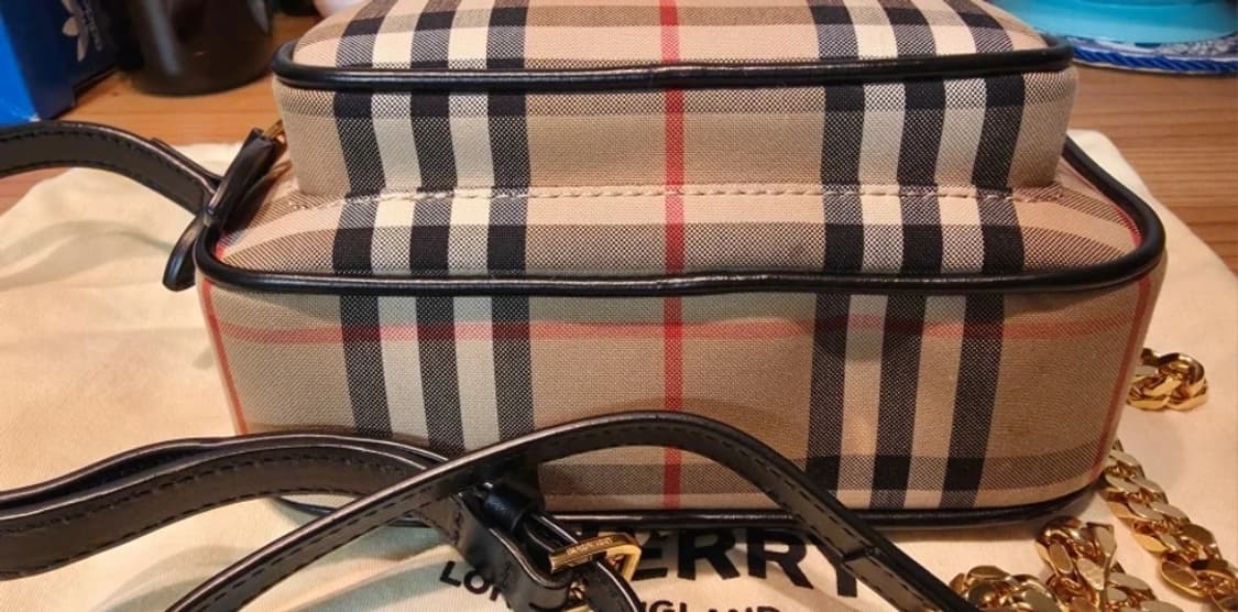 정품))버버리 크로스백 상품이미지2