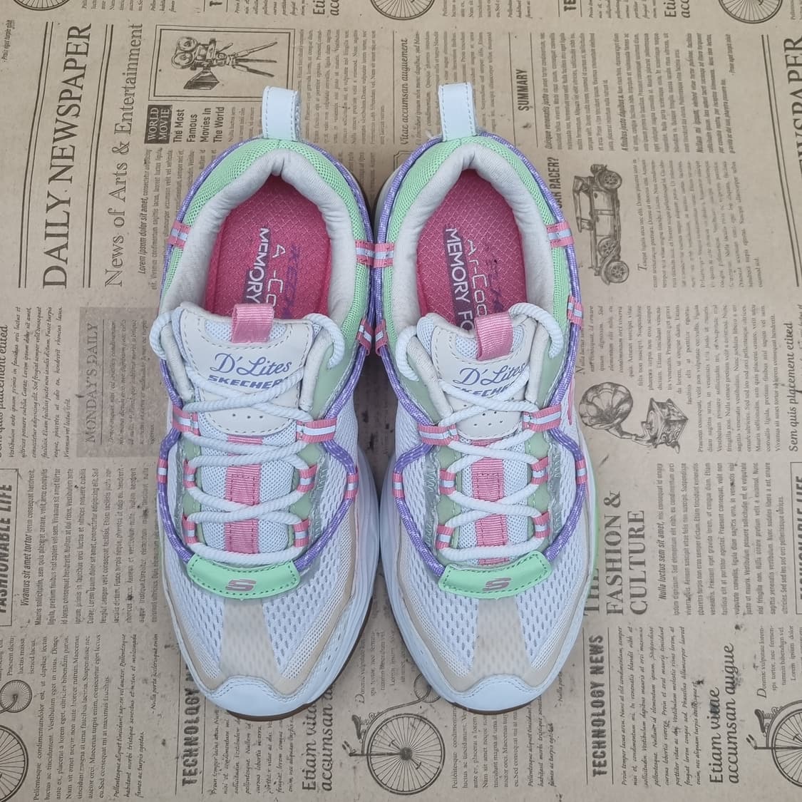 스케쳐스 딜라이트4.0 여성운동화235 상품이미지2