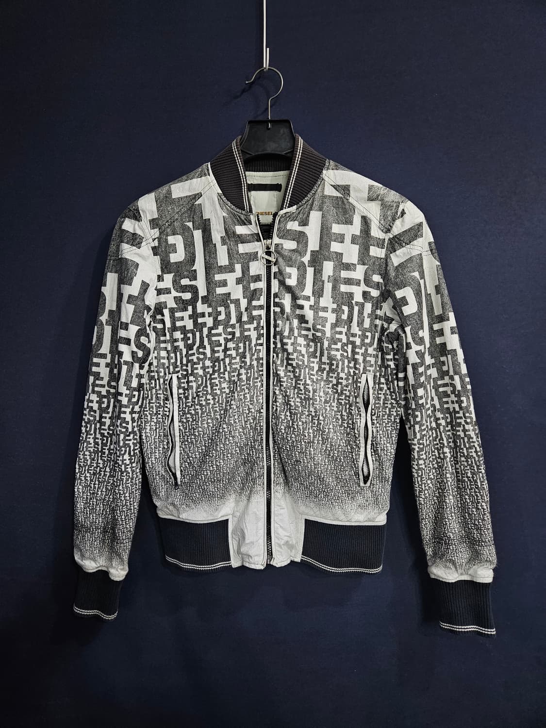 디젤 문양 남성 슬림핏 95 숏자켓  상품이미지1