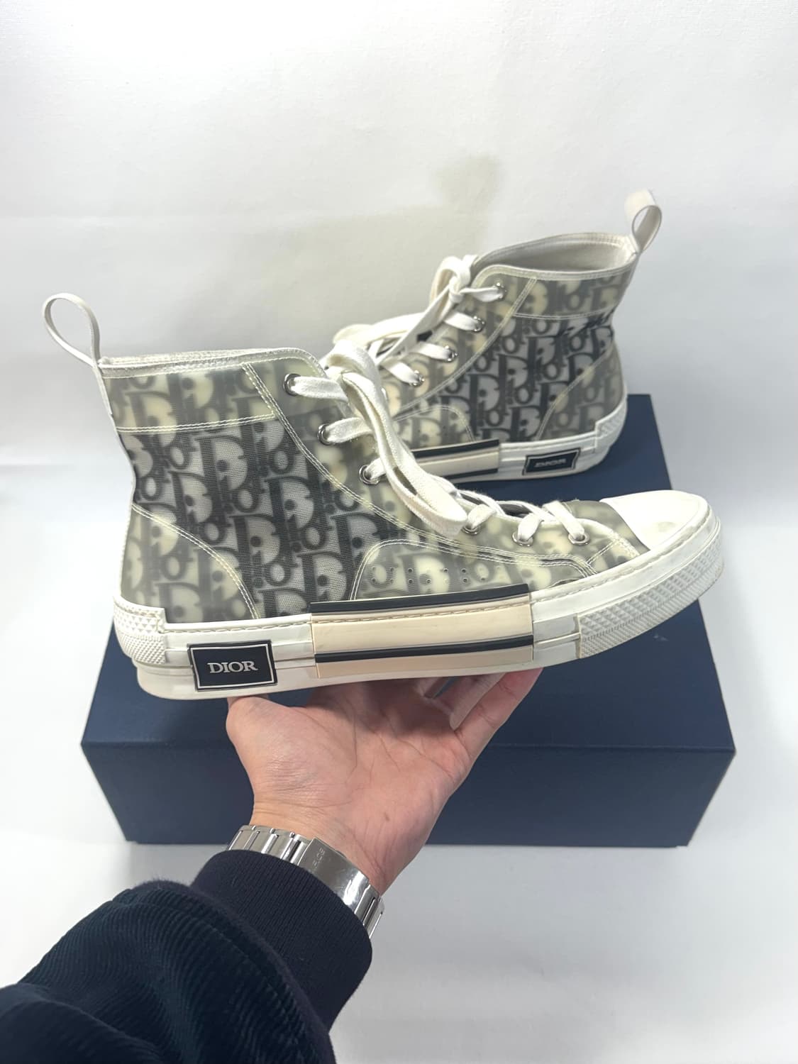 디올 오블리크 스니커즈 B23 하이탑 상품이미지1