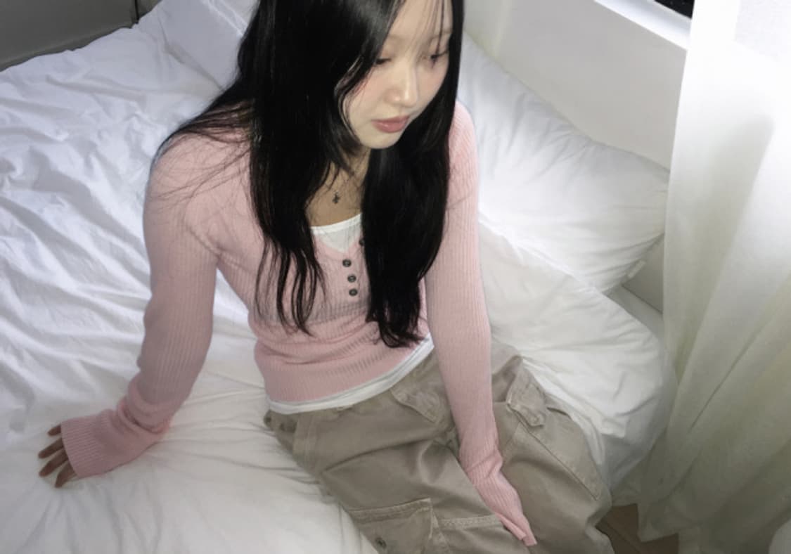 이즈이즈 버튼 니트 베이비 핑크 상품이미지3