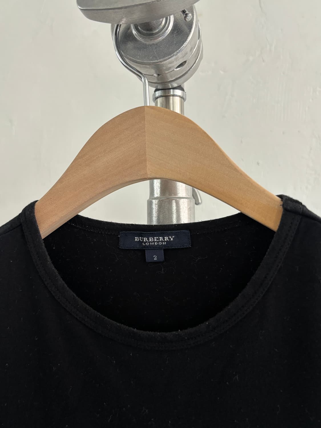 Burberry 버버리 런던 그래픽 프린팅 티셔츠 블랙컬러 상품이미지3