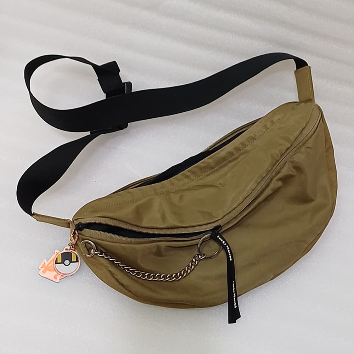 럭키마르쉐 여행 일상 힙색 슬링백 가방 중대형 훌륭 사랑봉봉 상품이미지2