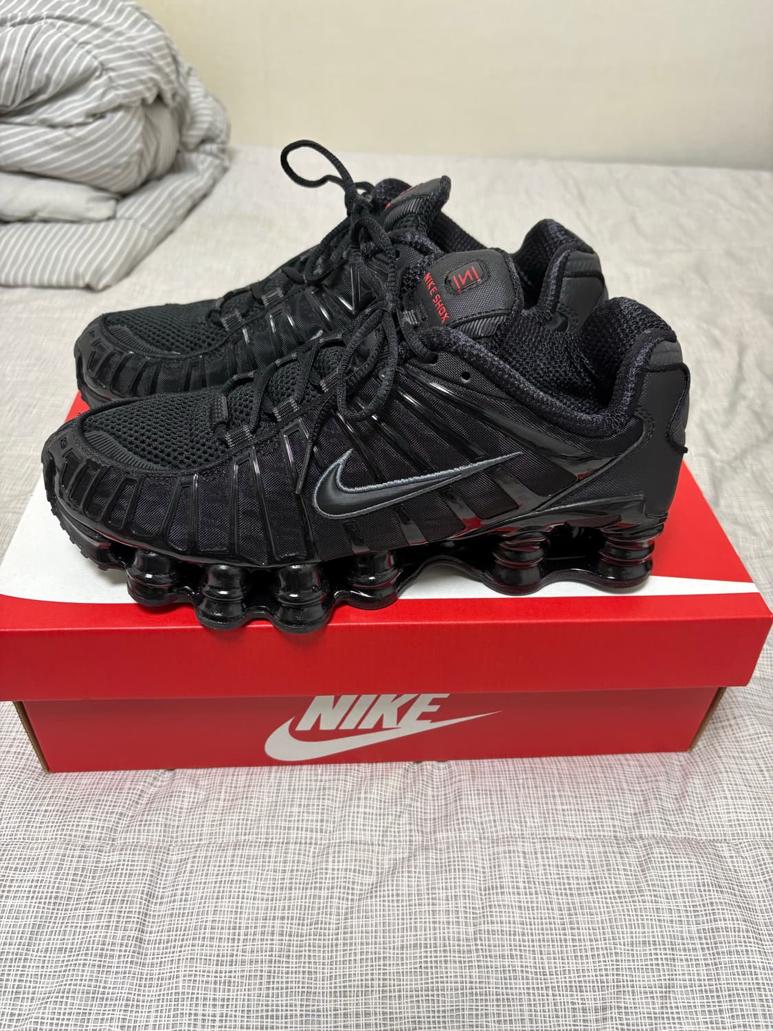 나이키 샥스tl 블랙 앤 맥스 오렌지 250 상품이미지2