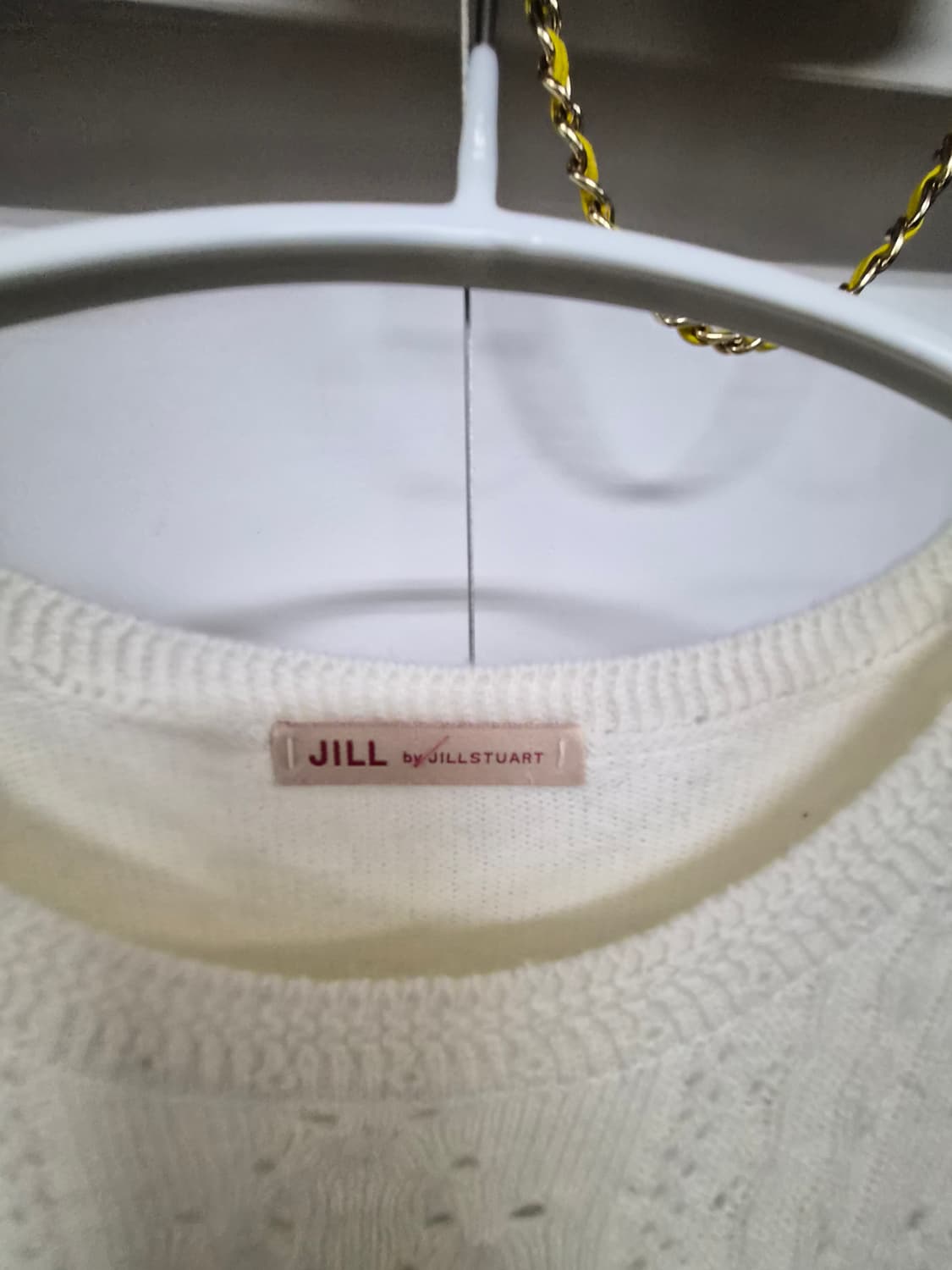 질스튜어트 펀칭자수 니트 상품이미지5