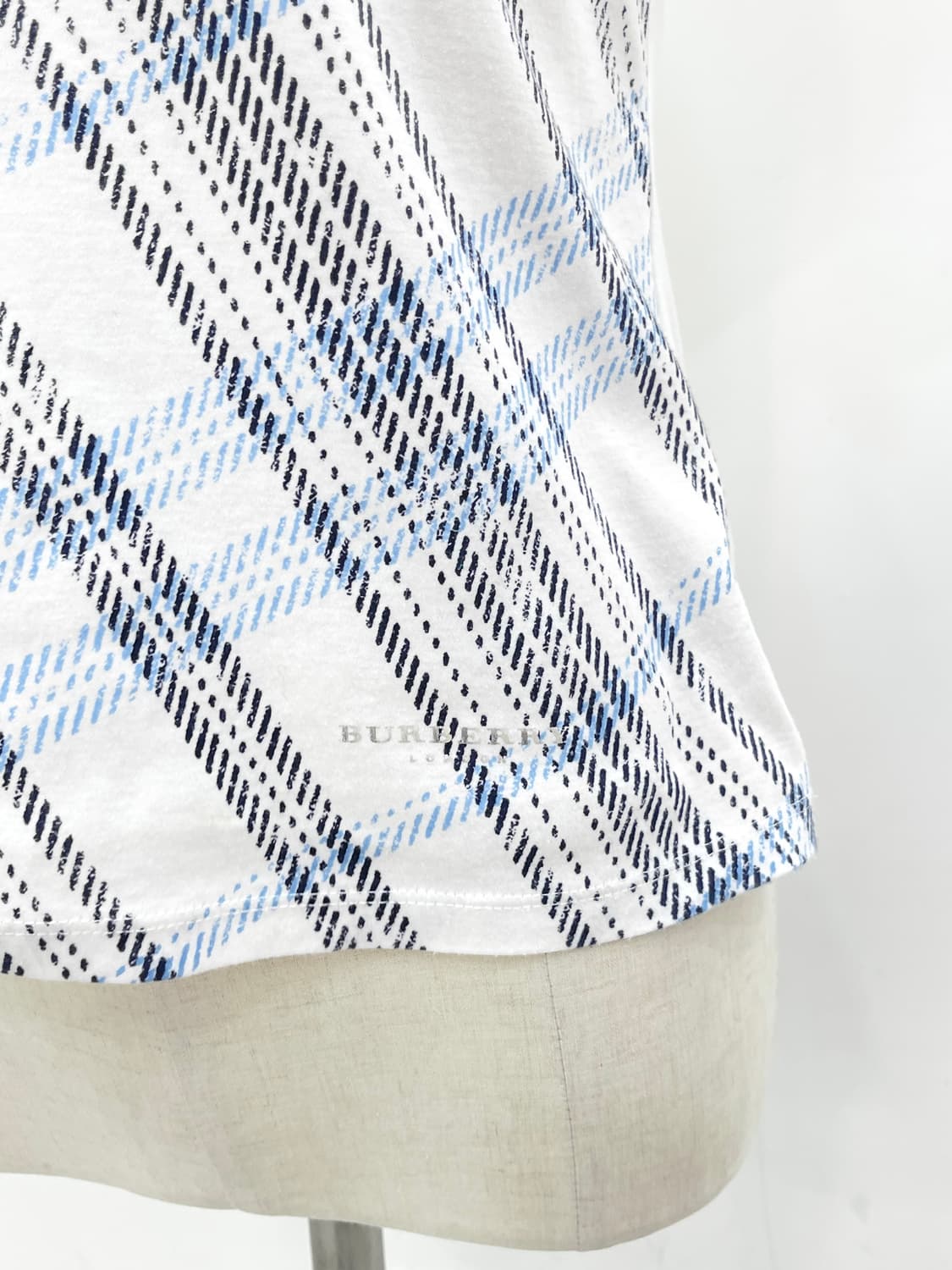 버버리 라운드 반팔 상품이미지5