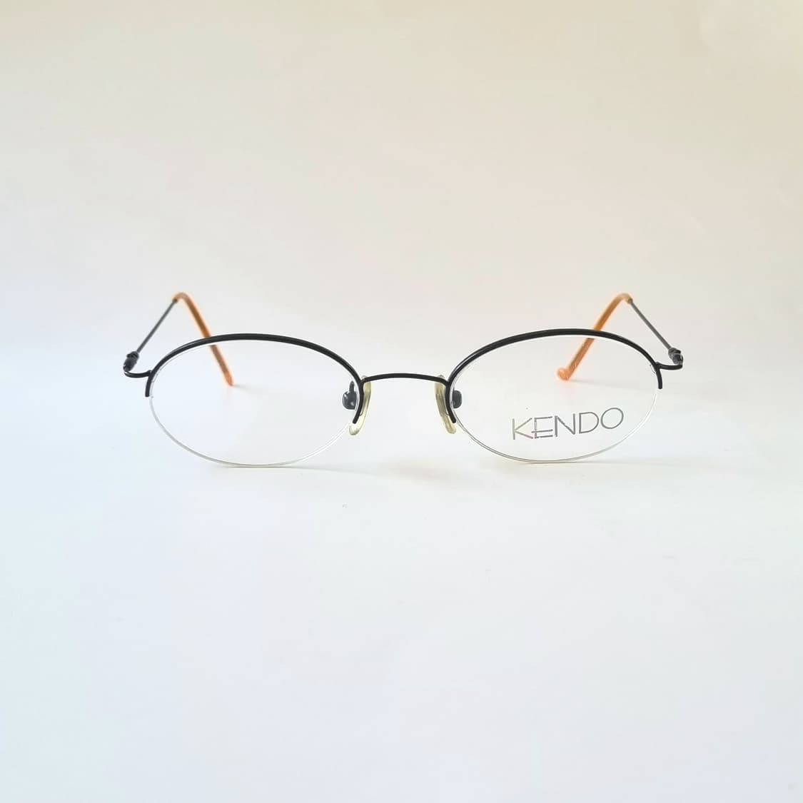 데드스탁 초경량 오벌형 반무테  안경테  568 상품이미지2