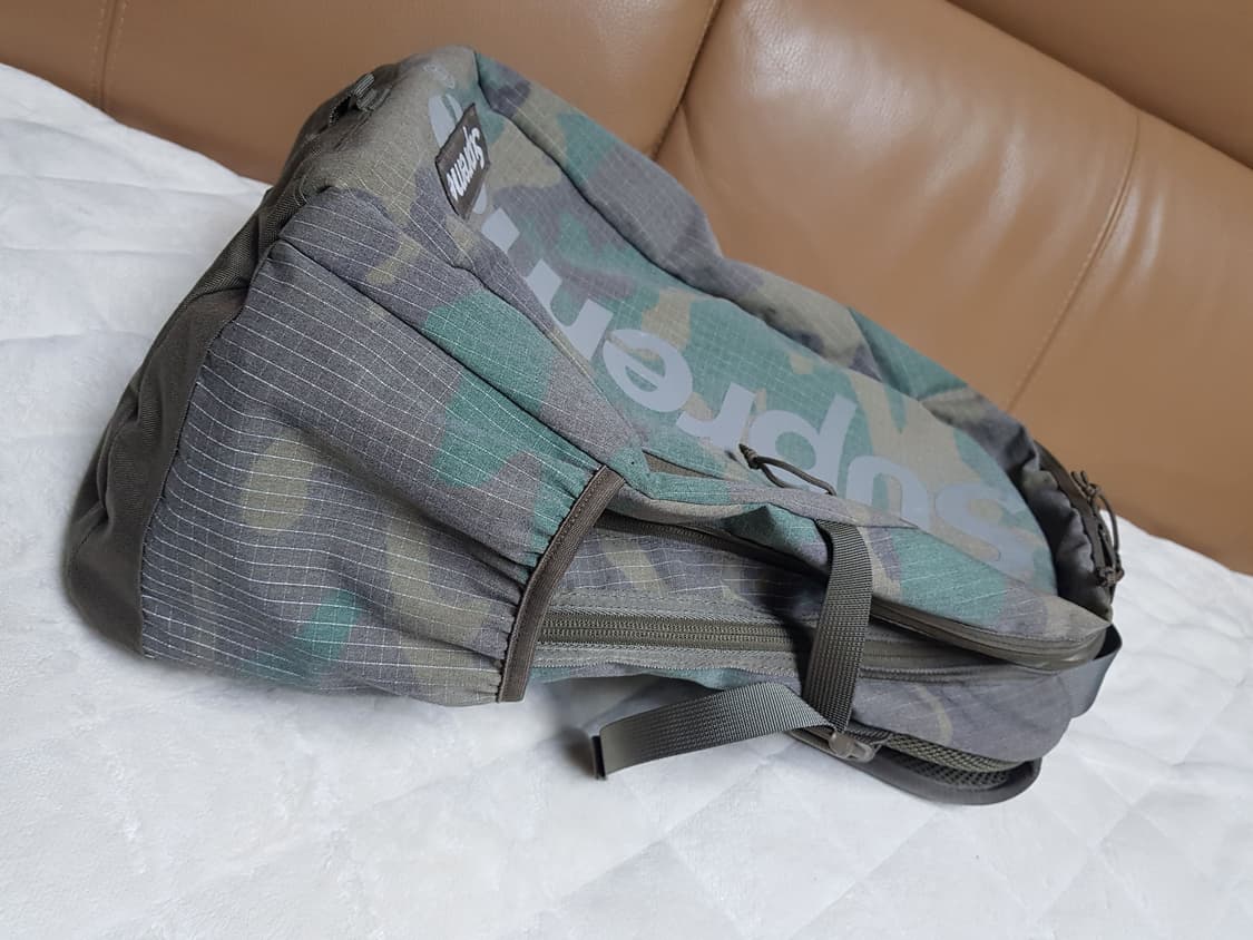 슈프림 백팩 우드랜드 카모 24SS 상품이미지3