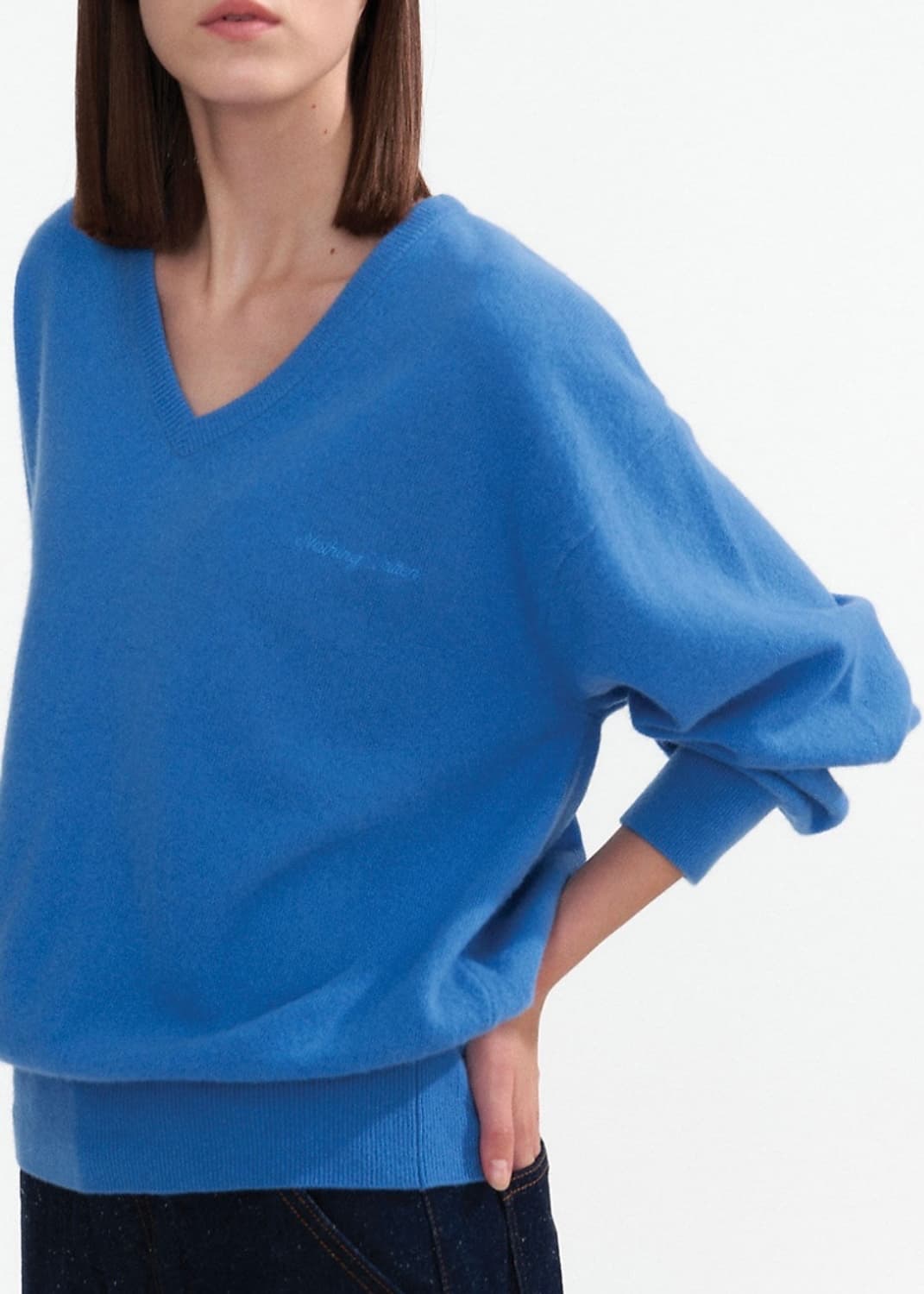 낫띵리튼 헤이그 브이넥 풀오버 니트 블루  상품이미지4