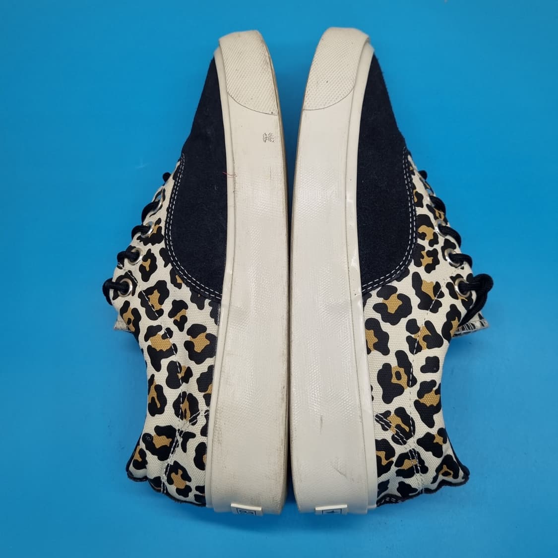 컨버스 스키드그립 레오파드 스니커즈270 상품이미지5