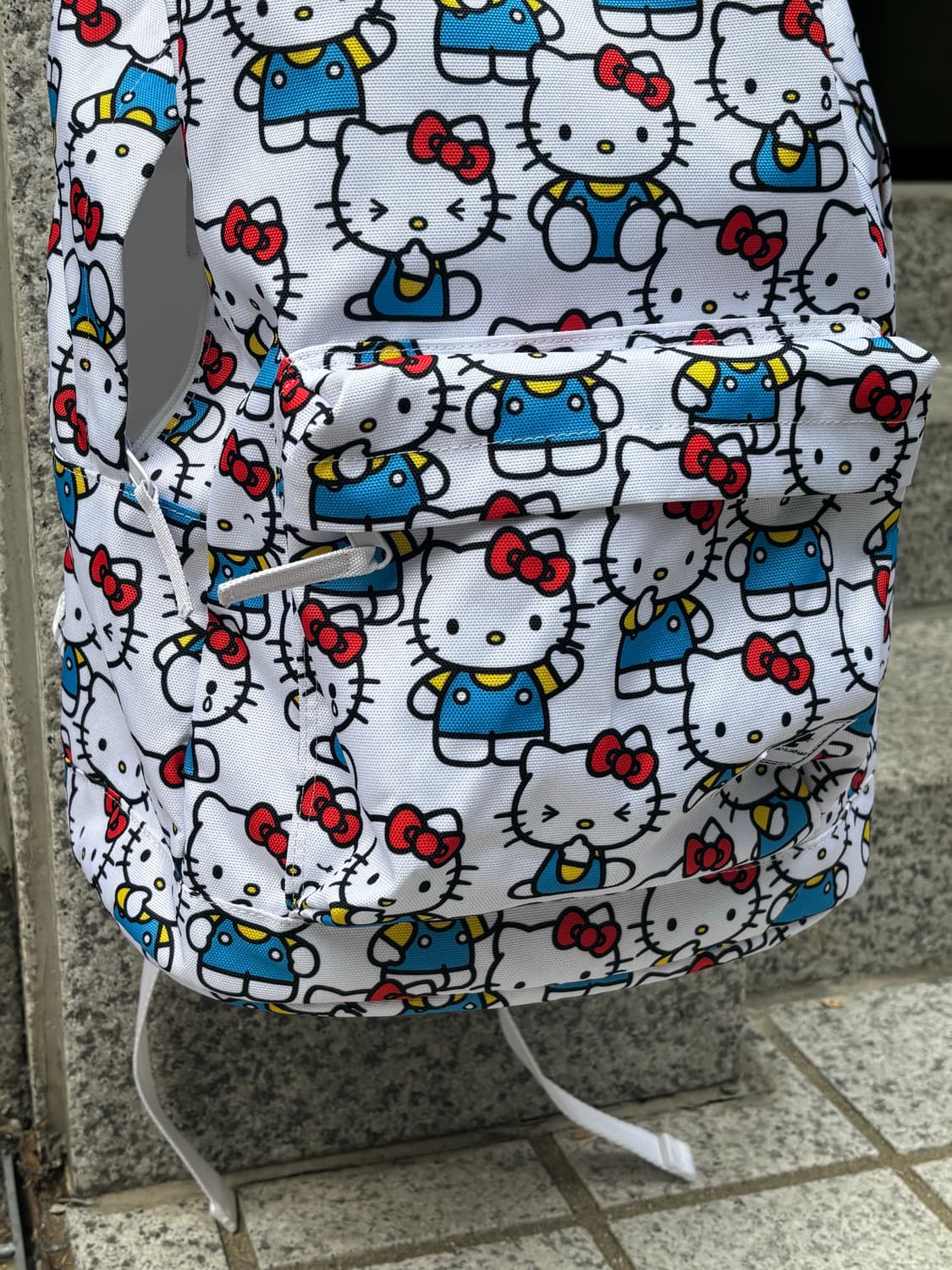 헬로키티 패턴 화이트 백팩 상품이미지3