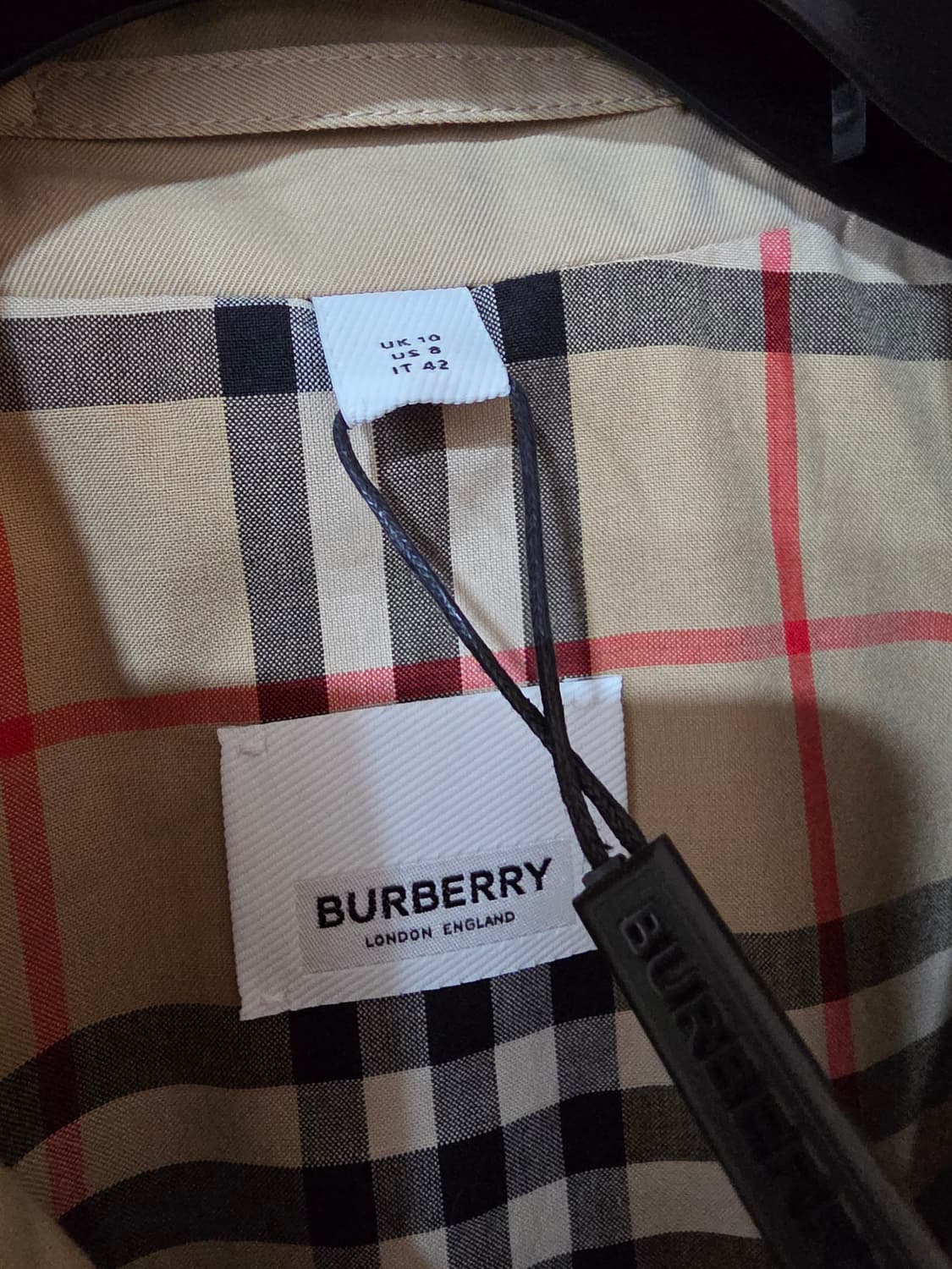 버버리 이즐링턴 허니 컬러  트렌치코트 새상품 42eu사이즈  판매해요 상품이미지5